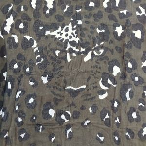 🌟 Express Square Scarf Wrap